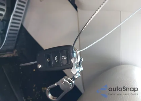 2015 Volkswagen Tiguan R-Line z USA, uszkodzony, nr VIN WVGAV7AX7FW608738